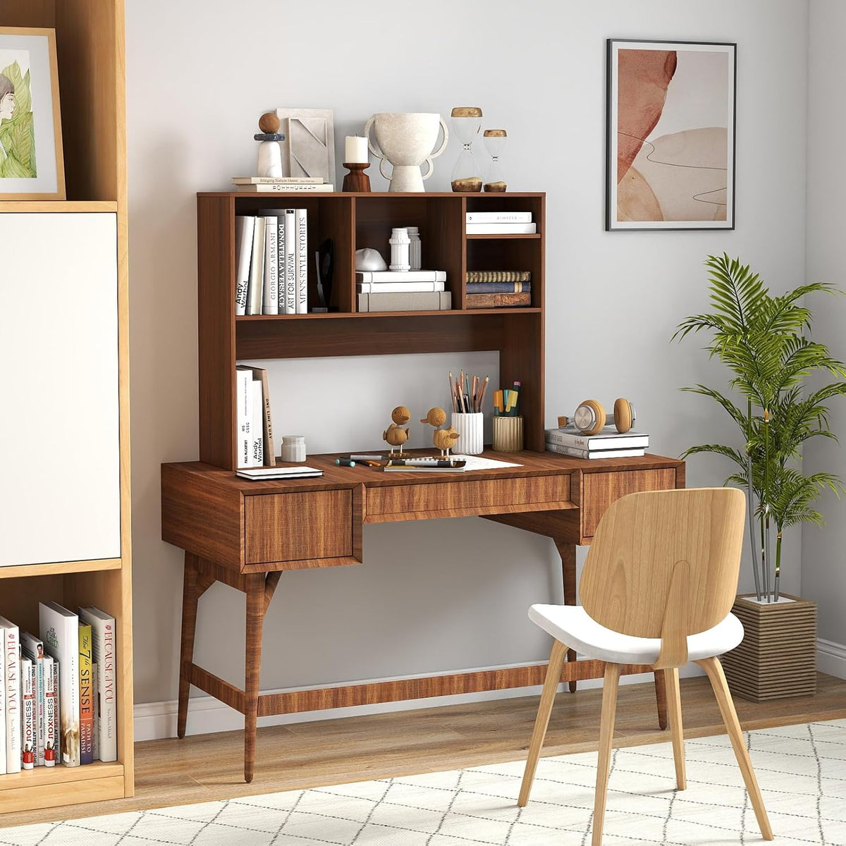 GIANTEX Desktop Bookshelf, Countertop Storage Hutch with 4 Shelves for Computer Desk, Dressing Tabletop Display Rack, Multipurpose Desk Hutch Storage Organizer for Home Office Dorm (Walnut)