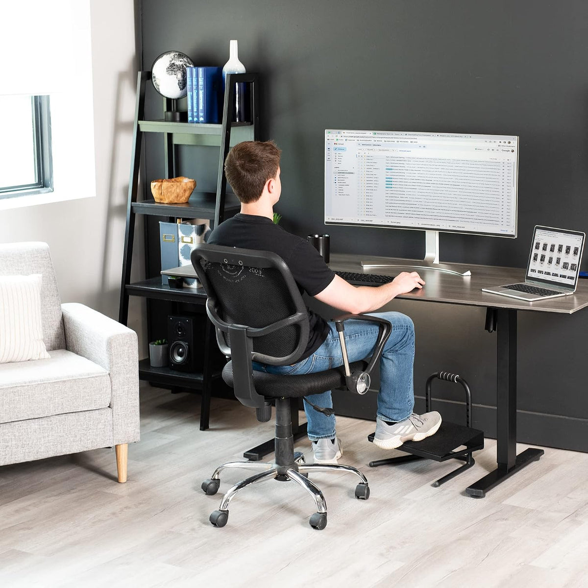 VIVO Black Ergonomic Height Adjustable Foot Rest Platform, STAND-FT01