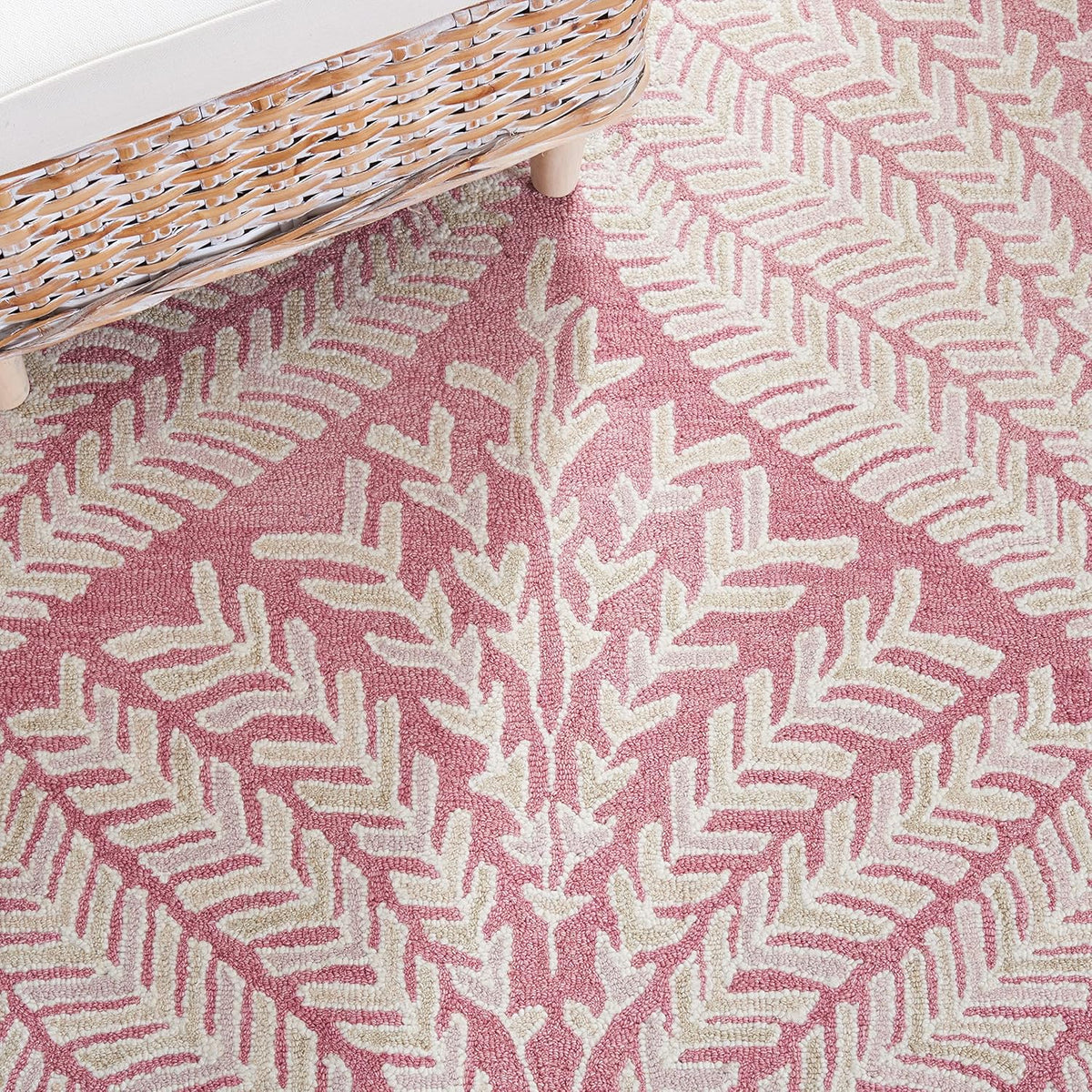 SAFAVIEH Capri Collection Area Rug - 5' Square, Pink & Ivory, Handmade Wool, Ideal for High Traffic Areas in Living Room, Bedroom (CPR208R)