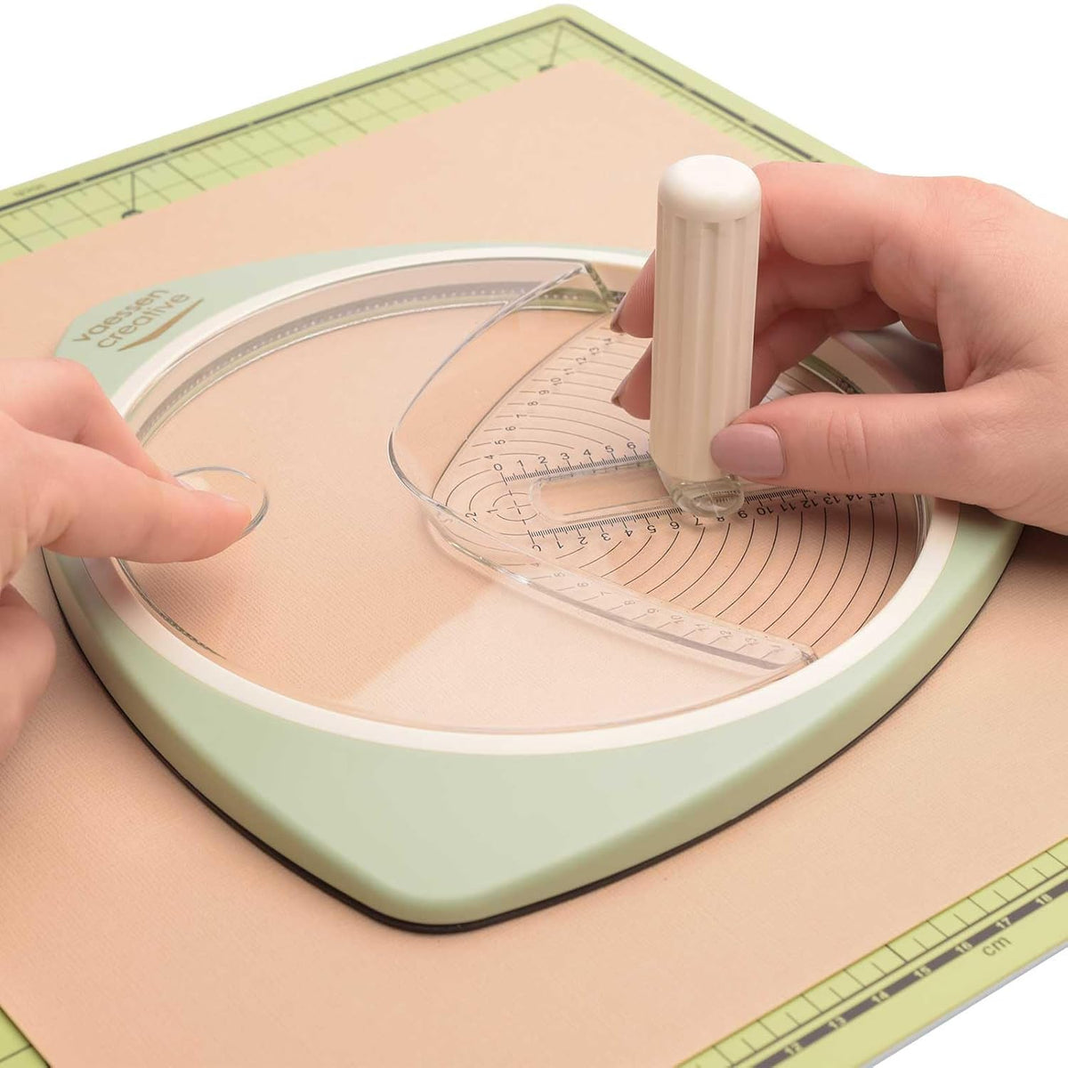 Vaessen Creative Circle Cutter, Paper, Cardstock, Photos, Foam Rubber, Cardboard, 2.5 15 cm, Mint Green