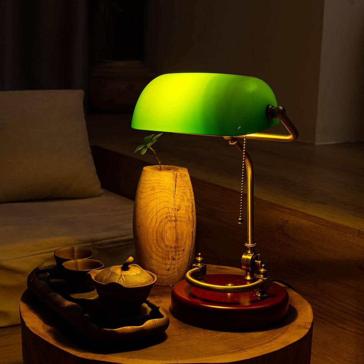 Bankers Lamp Traditional Green Glass Desk Lamp Solid Wood Pull Chain Switch
