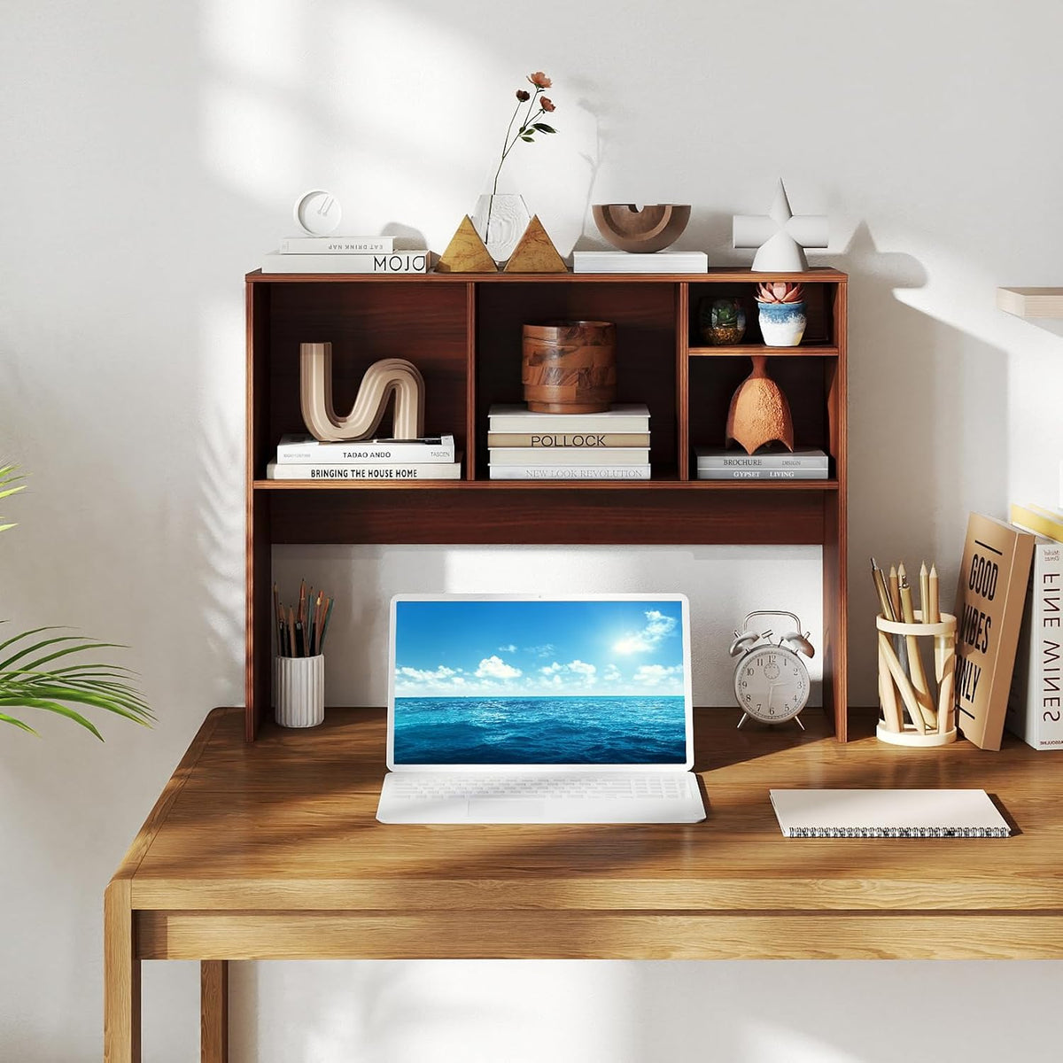 GIANTEX Desktop Bookshelf, Countertop Storage Hutch with 4 Shelves for Computer Desk, Dressing Tabletop Display Rack, Multipurpose Desk Hutch Storage Organizer for Home Office Dorm (Walnut)