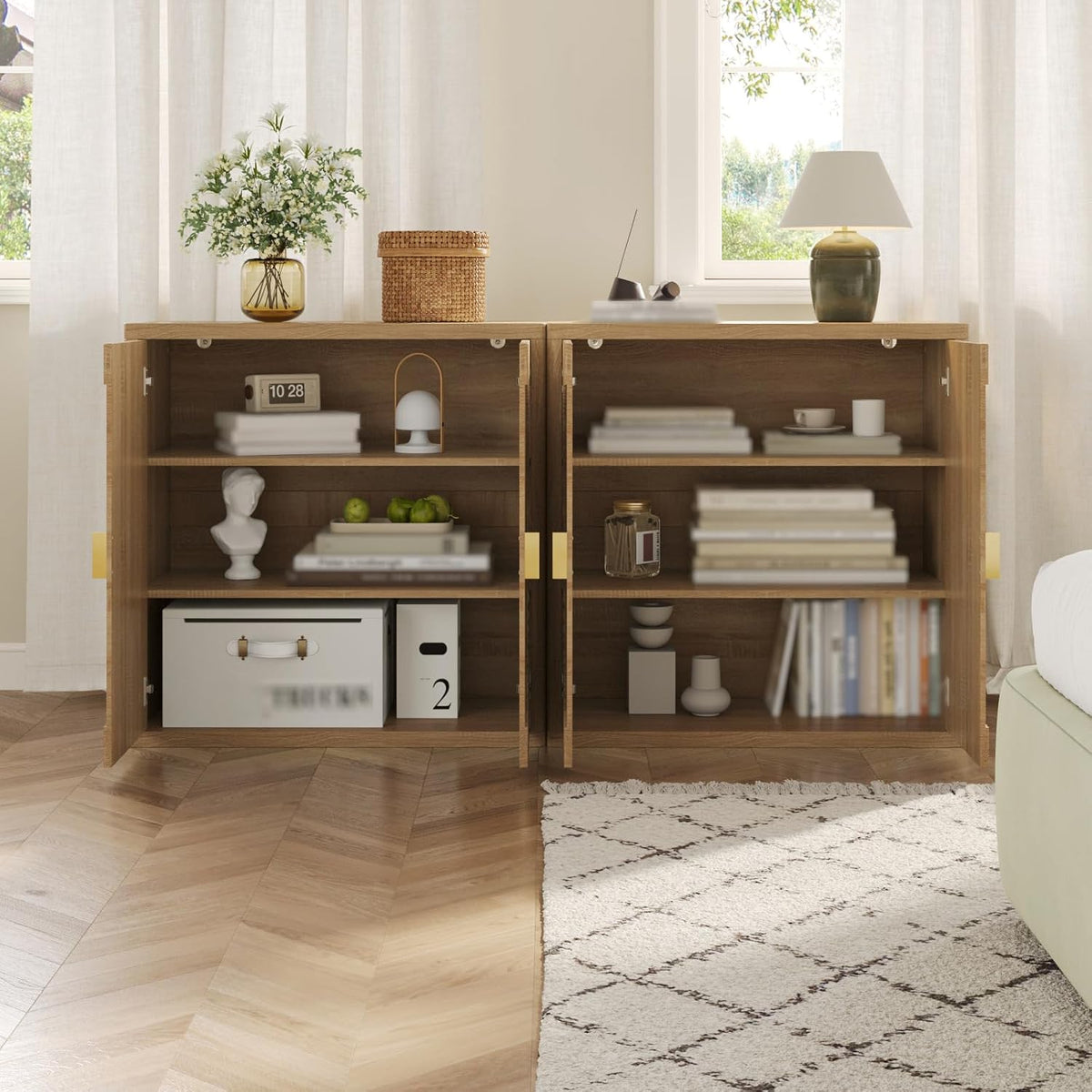 31.5" Fluted Sideboard Cabinet with Shelves & Soft-Close Doors(2,Light Oak)