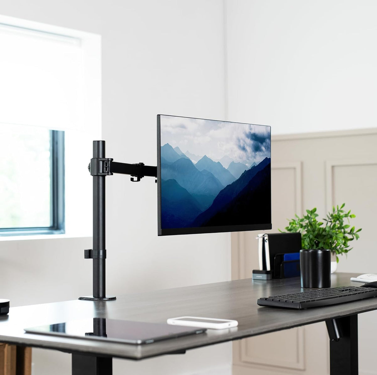 VIVO Single 13 to 38 inch Ultrawide Monitor Arm Desk Mount, Regular Screens up to 32 inches, 22 lbs capacity, Fully Adjustable Stand with C-Clamp and Grommet Base, Black, STAND-V001