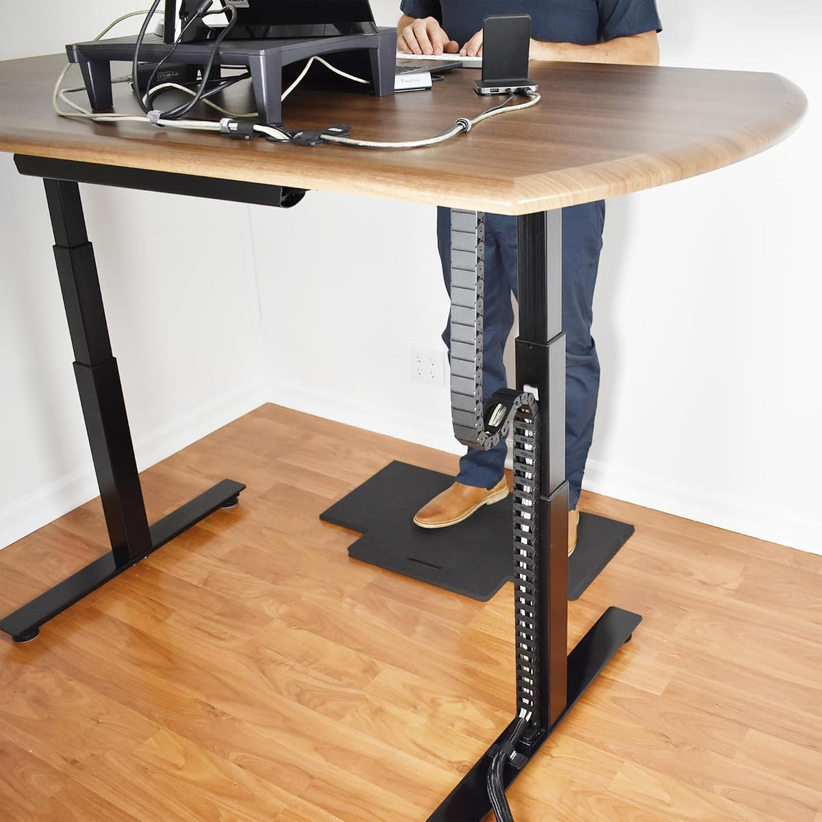 Quality Clever PivyCord-Vez Flex Chain Raceway Cable Management Solution for Sit-Stand Variable Height Desks, Flexible Cable Raceway to Hide, Organize and Protect Wires and Cables, White