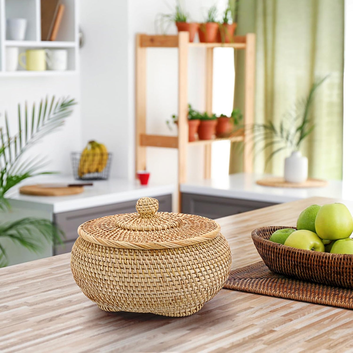 Hipiwe Round Rattan Basket Box with Lid Small Hand-Woven Wicker Basket Bin