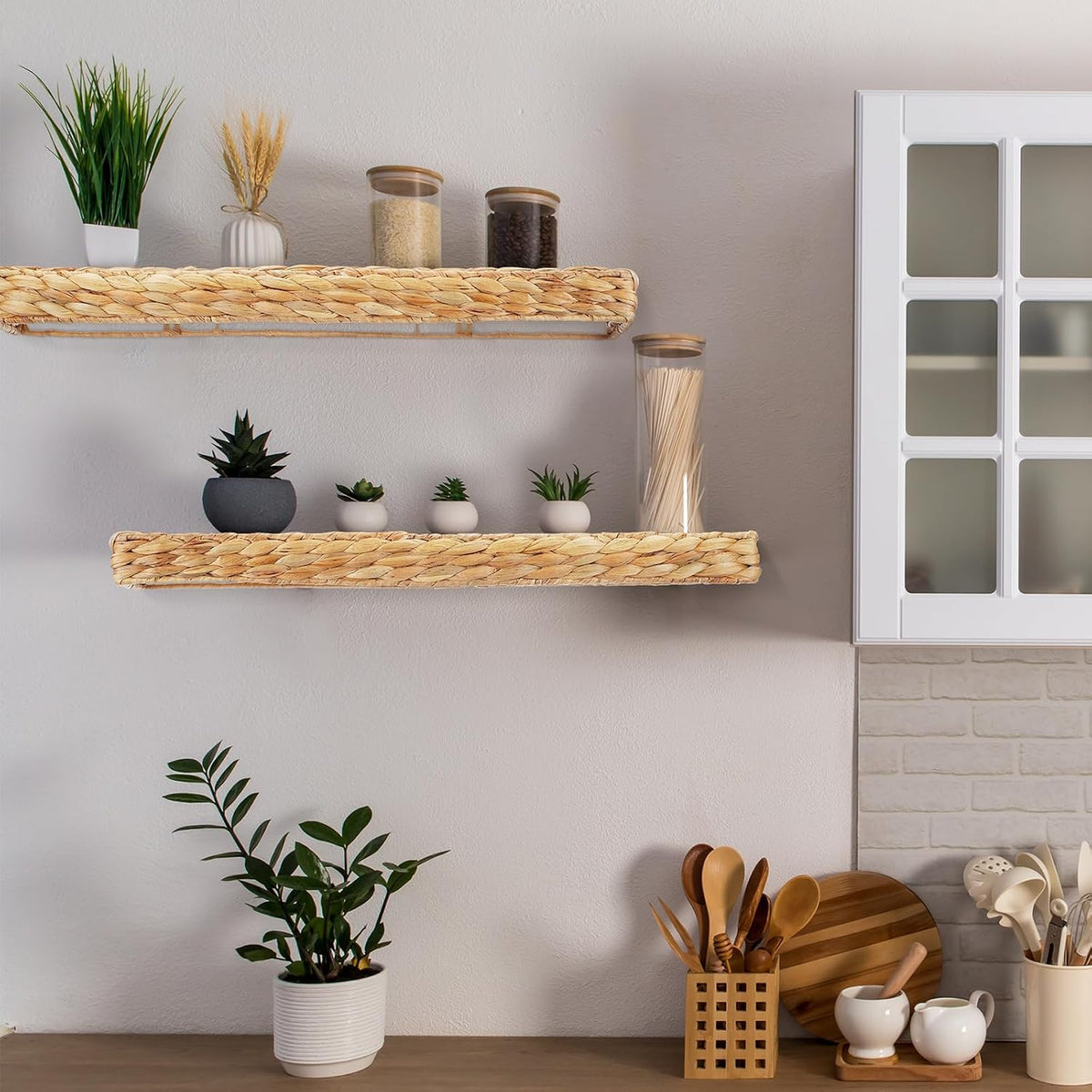 Pinkunn 2 Pack Handwoven Water Hyacinth Floating Wall Shelf 23.6 Inch Woven Wall Mounted Shelf Rustic Floating Shelves for Bathroom Bedroom Kitchen Living Room Storage Shelves Over Toilet