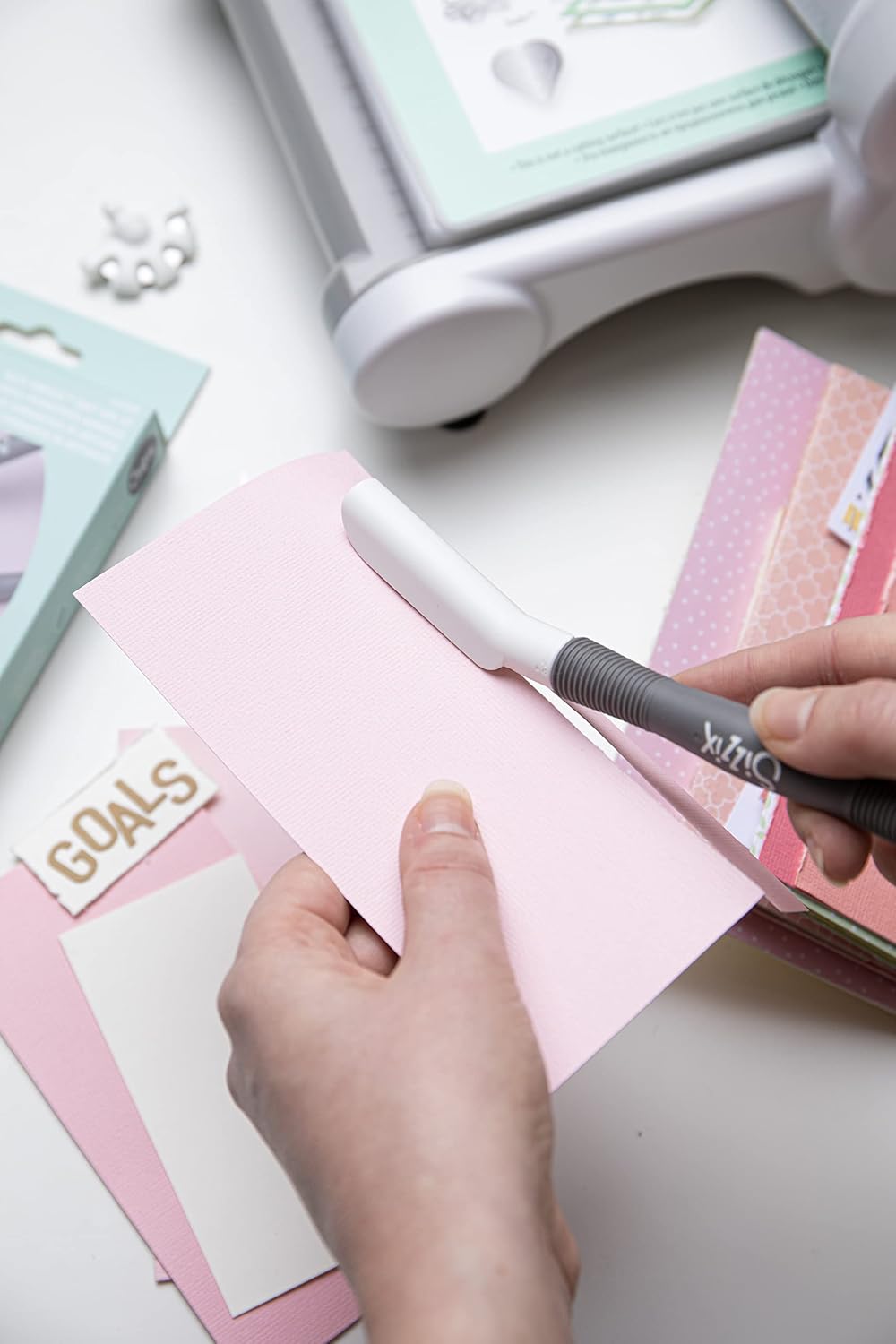 Sizzix Craft Knife, Trimmer & Distress Tool Set | Perfect for Papercraft, Cardmaking, Scrapbooking, Detailed Cutting & Creating Texture