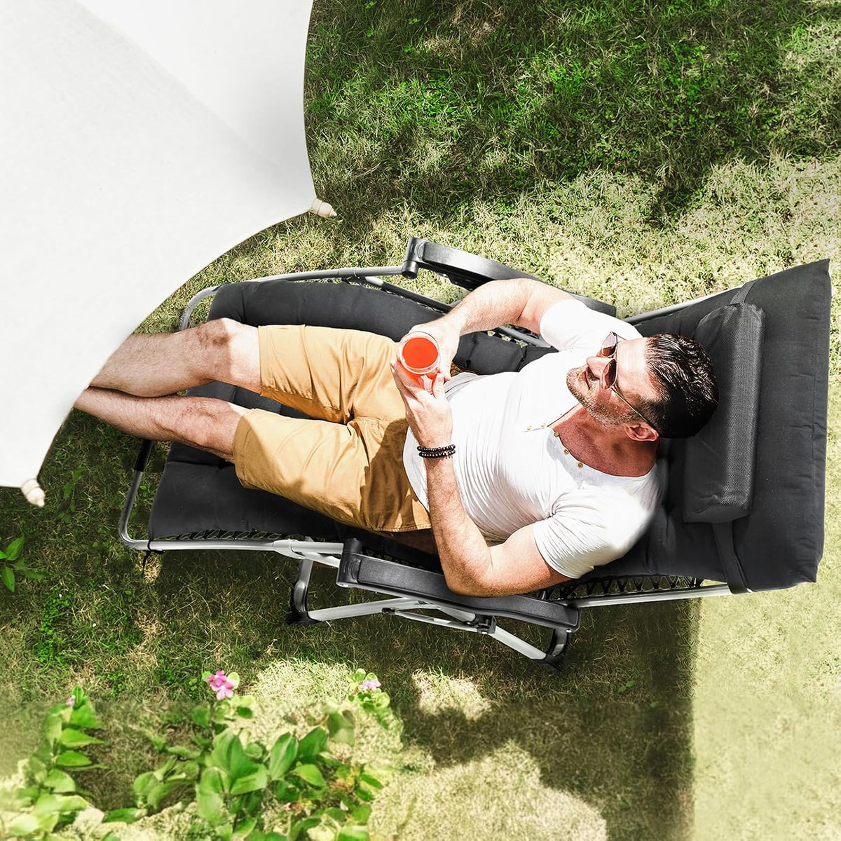 VEVOR Zero Gravity Chair, 33 inch Zero Gravity Recliner Lounge Chair for Indoor and Outdoor, Adjustable Anti Gravity Chair with Cushion, Headrest, Footrest, and Cupholder, 500 lbs, Black
