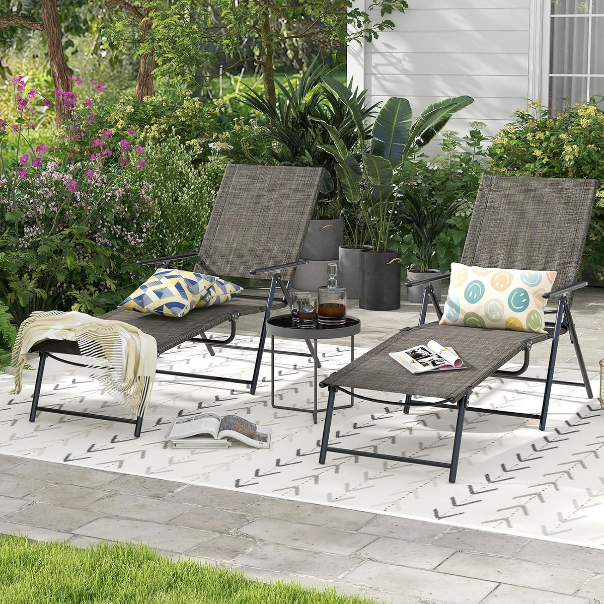 GIANTEX Lounge Chair Outdoor Set of 2 - Tanning Chair with 6 Adjustable Backrest, 2-Level Footrest, Folding Sunbathing Lounger for Patio, Poolside, Yard, Chaise Lounge Chair, Beach Chair (Brown)