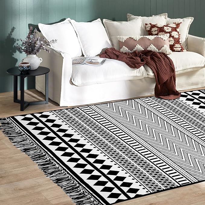 IOHOUZE Black Boho Area Rug
